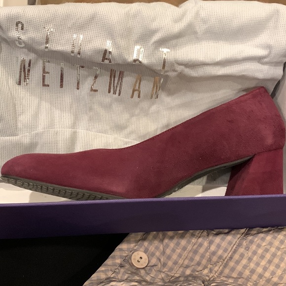 Stuart Weitzman Seude pump in original box - Picture 4 of 4